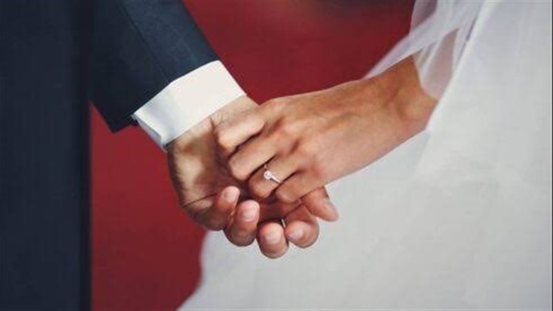 بر الزوجه بعد وفاتها