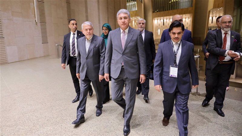 وزير السياحة والآثار