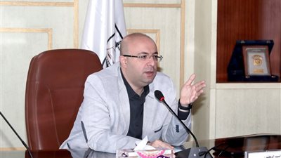 محافظ بني سويف يناقش تقرير للزراعة والسكرتير العام يبحث سبل منظومة النقل