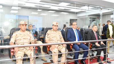 الأنصارى وداوود يشهدان تجربة عملية لمواجهة تسريب غاز الكلور في الفيوم