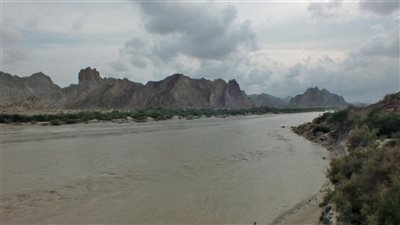 مودي يلوّح بقطع المياه عن باكستان ردًا على هجوم كشمير