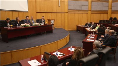 وزير الثقافة يعلن فتح باب الترشح لمنصب رئيس أكاديمية الفنون