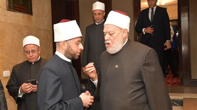 قبل حسم مصير قانون الفتوى.. اتفاق بين المؤسسات الدينية على التزام الصمت|خاص