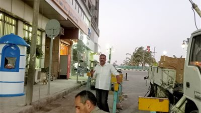 محافظ أسيوط: صيانة وتركيب كشافات جديدة بشارع الهلالي بحي شرق |صور