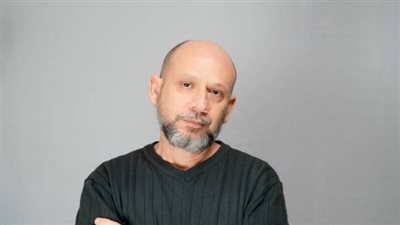 دراسة: النساء يفضلن الرجال الصلع على أصحاب الشعر الكثيف... والسبب مفاجئ