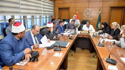وكيل وزارة الأوقاف بالدقهلية يناقش مع النواب سبل دعم القضايا الدعوية