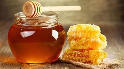 كيف تكشف العسل المغشوش ؟ 5 اختبارات منزلية تفضح الغش التجاري