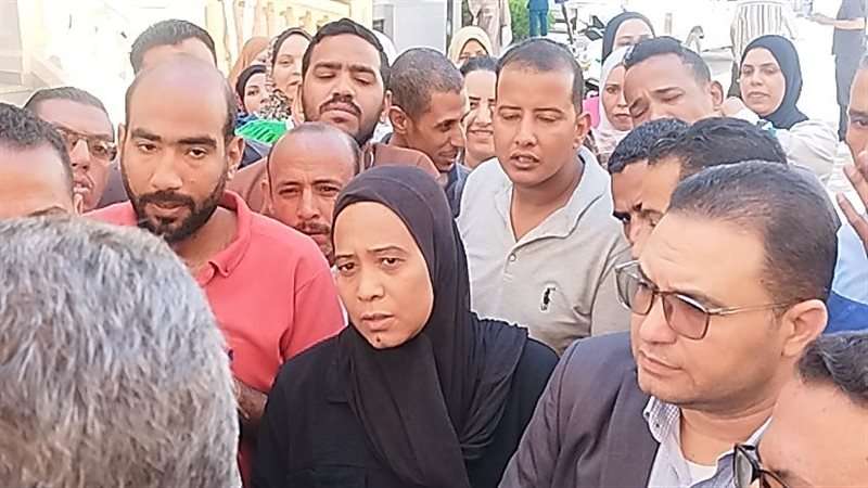 محافظ قنا