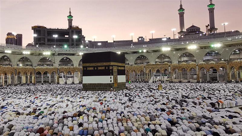حكم أداء الحج بطرق