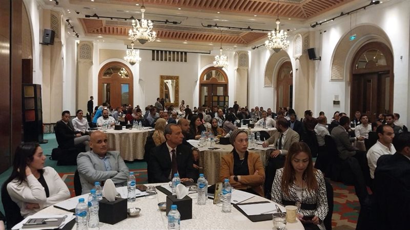 جانب من الندوة 