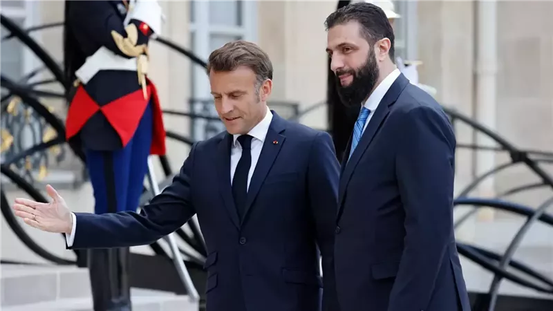 الشرع وماكرون