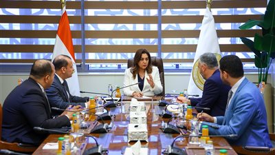 منال عوض: تؤكد حرص الحكومة على تطوير ورفع كفاءة المجازر الحكومية