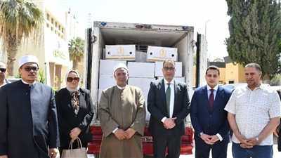 محافظ الفيوم: تسليم 2 طن لحوم وصدقات للأسر الأولى بالرعاية