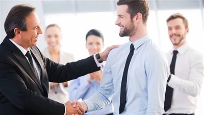 لو فيه بينكم خلافات.. نصائح لتحسين علاقتك بمدير العمل