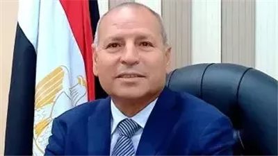 محافظ القاهرة يفتتح سوقين حضاريين بالمقطم لتوفير بدائل للباعة الجائلين