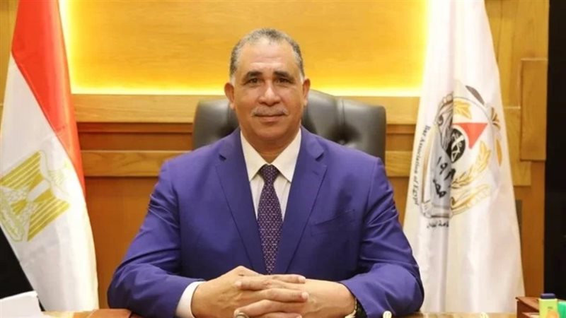 نقيب المحامين