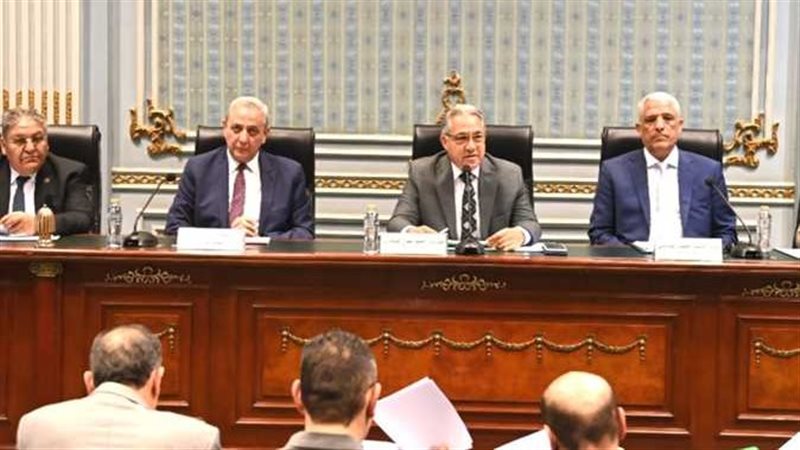 محافظ الغربية خلال