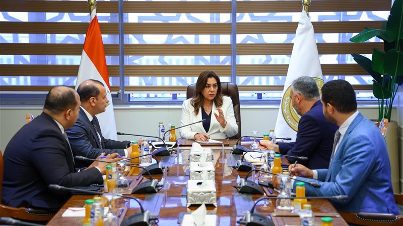 الدكتورة منال عوض