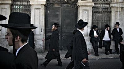 بعد تمسكهم بالإعفاء.. تفاصيل أزمة الحريديم والتجنيد في إسرائيل (طائفة متشددة)