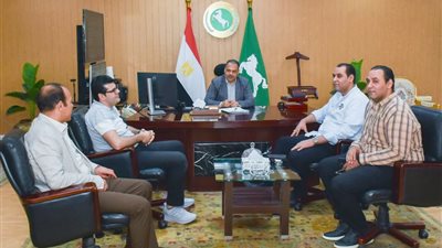 محافظ الشرقية يبحث مع نواب البرلمان مشاكل المواطنين لحلها