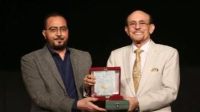 منح محمد صبحي جائزة ملهم الدولية ووسام شخصية العام للفنون العربية الأصيلة