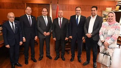 الكتلة البرلمانية لبورسعيد تشيد بقرار وزير النقل بشأن شركة النفايات البحرية 