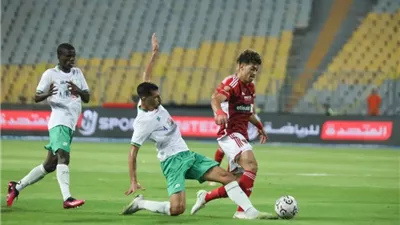 برأسية صلاح محسن .. المصرى يضرب شباك الأهلى بالهدف الأول 