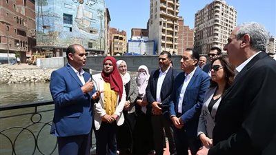 رئيس الوزراء يتفقد أعمال تطوير كورنيش ترعة القاصد بالغربية