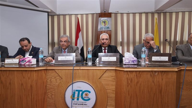 رئيس جامعة المنيا