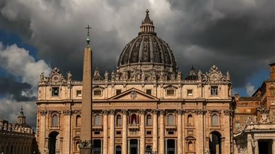 «الأجسام المجهولة» و«الكائنات الفضائية».. كنز مدفون في أرشيف الفاتيكان