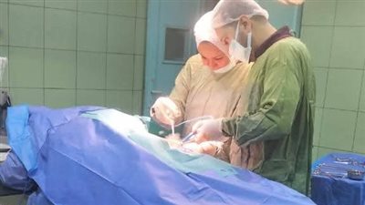 إنجاز طبي بدمياط.. علاج حالة معقدة لانسداد مجرى البول باستخدام المنظار الضوئي