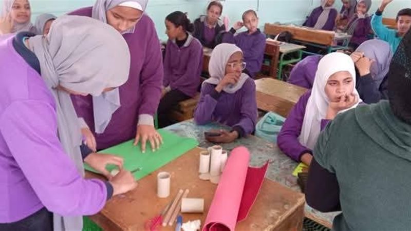 لقاءات تثقيفية وورش