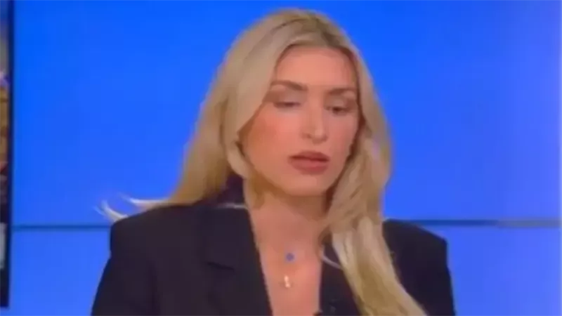 المحللة السياسية