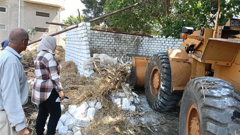 أثناء إزالة بعض المخالفات
