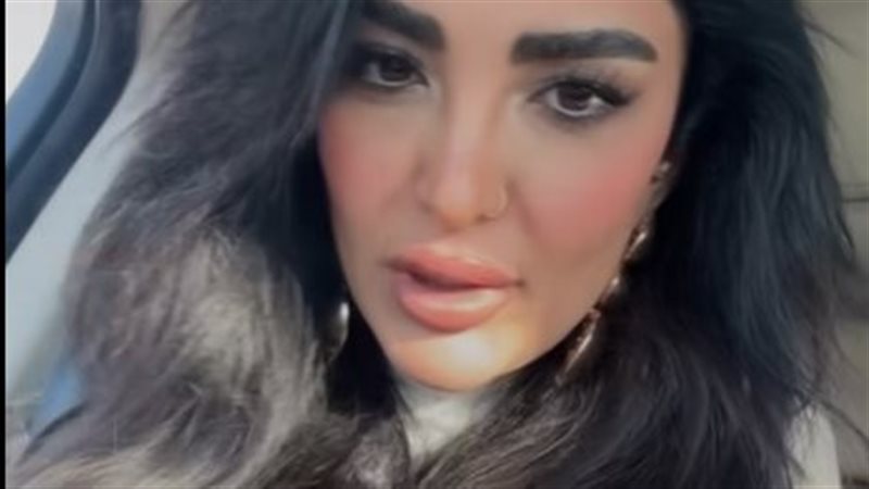 الإعلامية سالي عبد