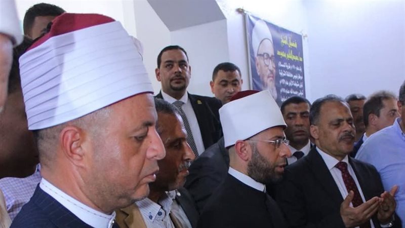 وزير الأوقاف فى ضريح