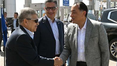 مدبولي: تطوير الموانئ والمناطق الصناعية ركيزة أساسية لتعزيز الاقتصاد