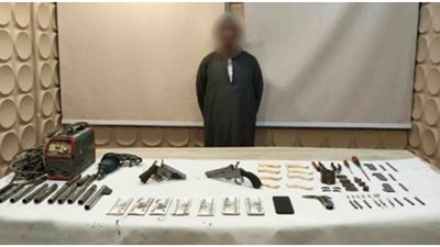 ورشة الموت داخل شقة ببدر.. ضبط متهم بتصنيع الأسلحة النارية بالقاهرة