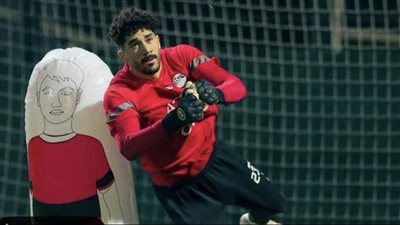 إعلامي يكشف عن اقتراب الأهلي من ضم حارس مرمى المقاولون العرب 