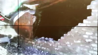 محافظ بني سويف يتابع الجهود من مركز سيطرة الشبكة الوطنية للطوارئ 