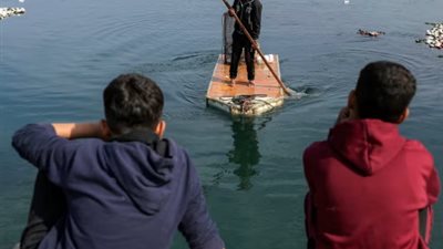 غزة في قبضة الجوع.. الصيادون يأكلون الأعشاب والسلاحف مع نفاد الطعام