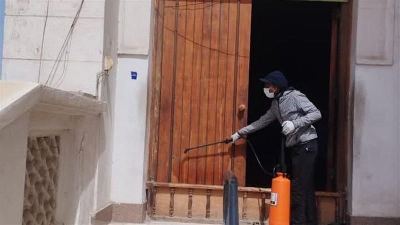 اعمال رش وتعقيم المجمع