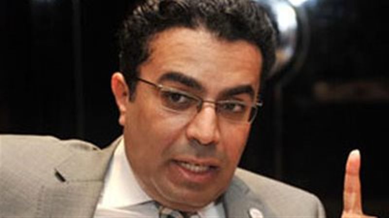 الدكتور باسل عادل
