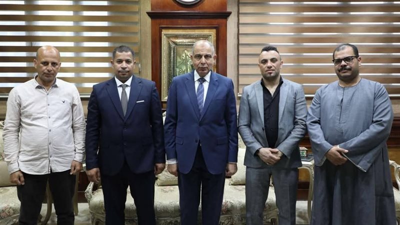 محافظ المنيا