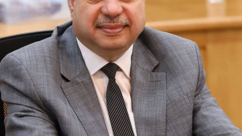 عميد كلية التربية