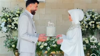 عبير الصغير تخطف الأنظار في زفافها.. إطلالة ملكية وموقف يعبّر عن إلتزامها 