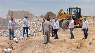رئيس مدينة طامية يقود حملة مكبرة لإزالة التعديات على املاك الدولة بالعزيزية  