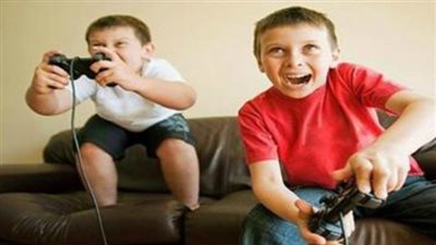الصحة تحذر: الإفراط في ألعاب الفيديو يؤثر سلبًا على الأطفال