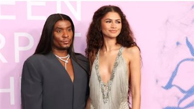 فستان زفاف زيندايا 