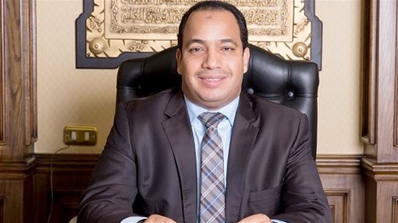 الدكتور عبد المنعم
